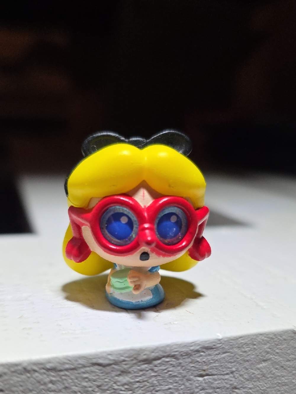 Ultra Rare Alice Tea Party - Let's Party Disney Doorables Toy